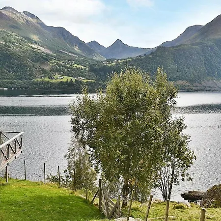 11 Person Holiday In Lauvstad