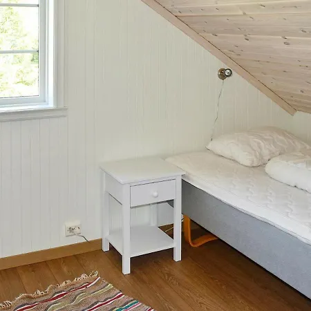 11 Person Holiday In Lauvstad *